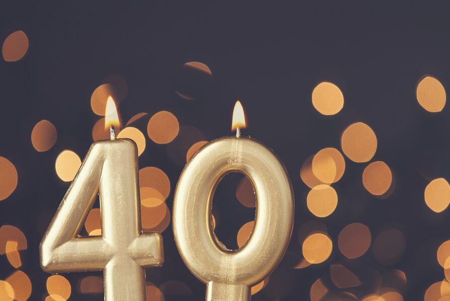 26 Best 40th Birthday Party Ideas & Themes - The Bash